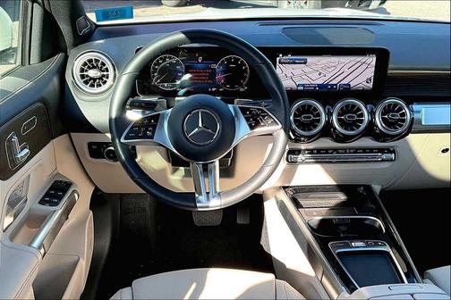 2025 Mercedes-Benz GLB 250 4MATIC