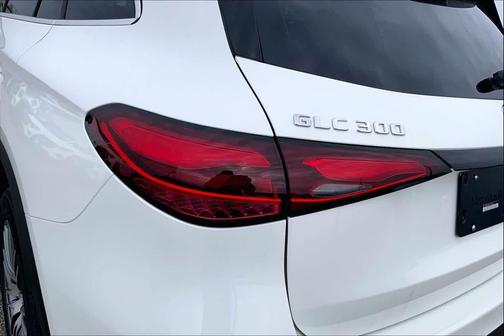 Polar White 2026 Mercedes-Benz GLC 300 4MATIC