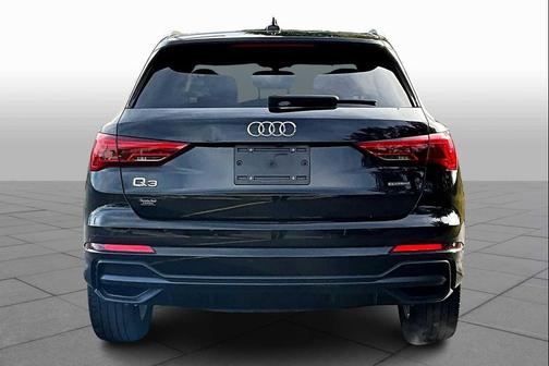 2021 Audi Q3 45 S line Premium