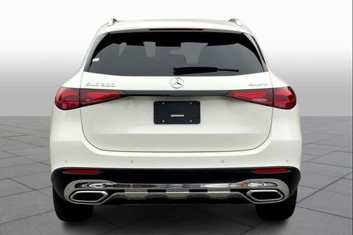 2026 Mercedes-Benz GLC 300 4MATIC