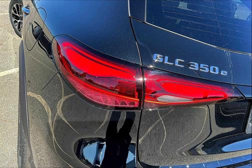 2026 Mercedes-Benz GLC 350e Base