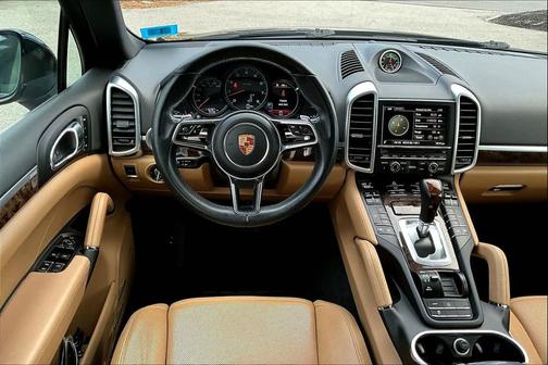 2016 Porsche Cayenne Cayenne