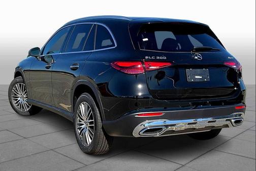 2026 Mercedes-Benz GLC 300 4MATIC