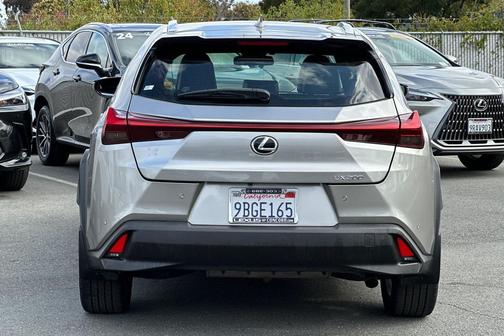 2022 Lexus UX 200 Base