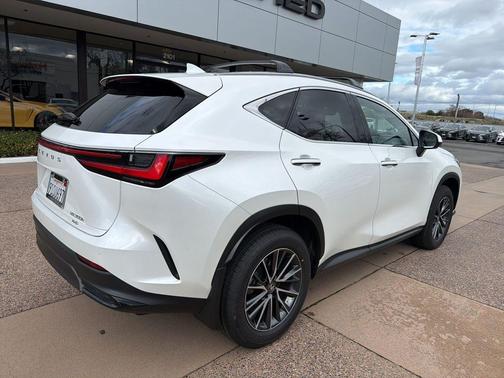 2025 Lexus NX 350h Premium