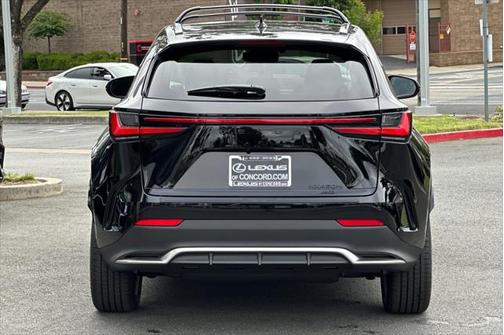 2025 Lexus NX 450h+ F SPORT Handling