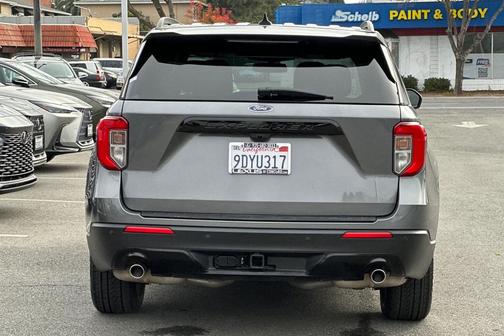 2022 Ford Explorer ST-Line