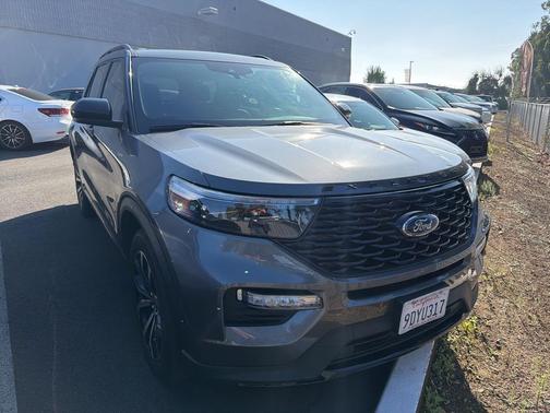 2022 Ford Explorer ST-Line