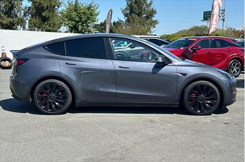 2022 Tesla Model Y Performance Dual Motor All-Wheel Drive