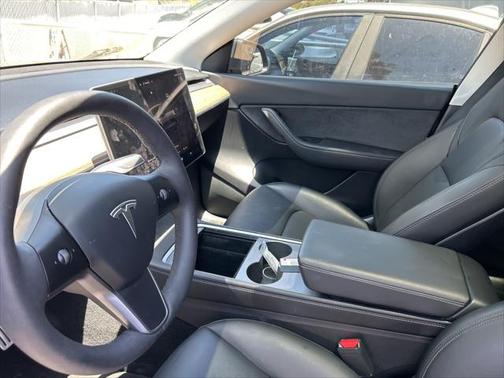 2022 Tesla Model Y Performance Dual Motor All-Wheel Drive