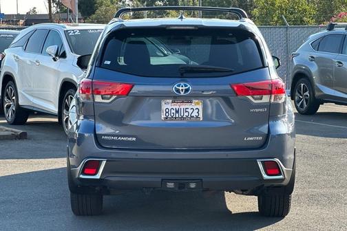2019 Toyota Highlander Hybrid Platinum