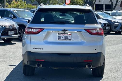 2021 Chevrolet Traverse LT Cloth