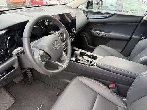 2025 Lexus NX 350h Premium