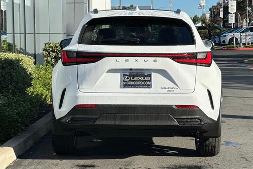 2026 Lexus NX 450h+ NX 450h+ Luxury