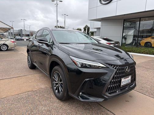 2025 Lexus NX 350h Premium