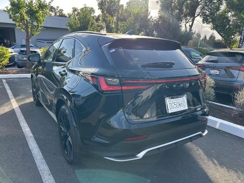 2024 Lexus NX 450h+ F SPORT Handling