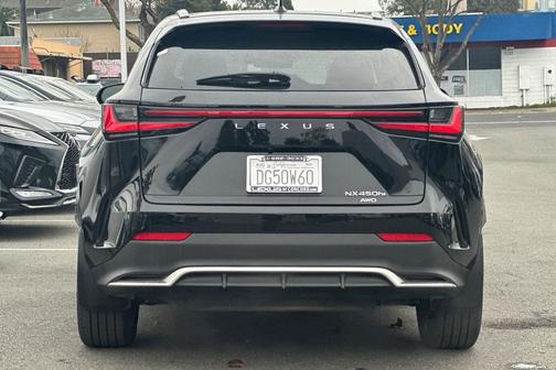 2024 Lexus NX 450h+ F SPORT Handling