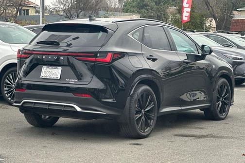 2024 Lexus NX 450h+ F SPORT Handling