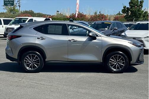 2025 Lexus NX 350h Premium
