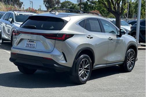 2025 Lexus NX 350h Premium