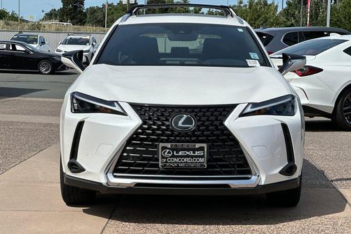 Eminent White Pearl 2024 Lexus UX 250h Base