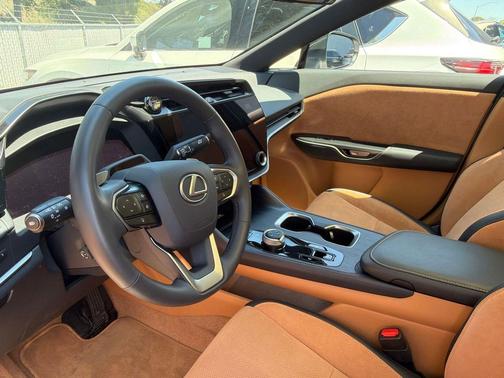 Eminent White Pearl 2025 Lexus RZ 300e 300e Luxury