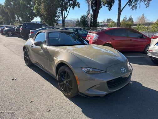 2023 Mazda MX-5 Miata Club