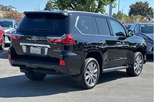 2016 Lexus LX 570 Base