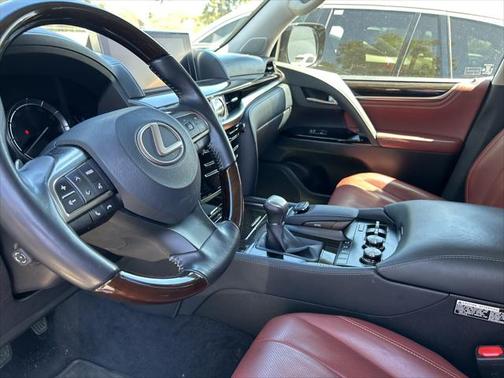 2016 Lexus LX 570 Base