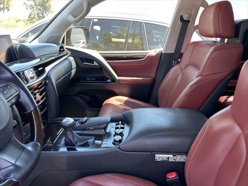 2016 Lexus LX 570 Base