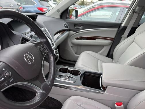 2017 Acura MDX 3.5L w/Technology Package