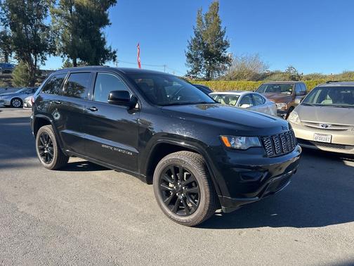 2018 Jeep Grand Cherokee Altitude