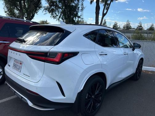 2024 Lexus NX 450h+ F SPORT Handling