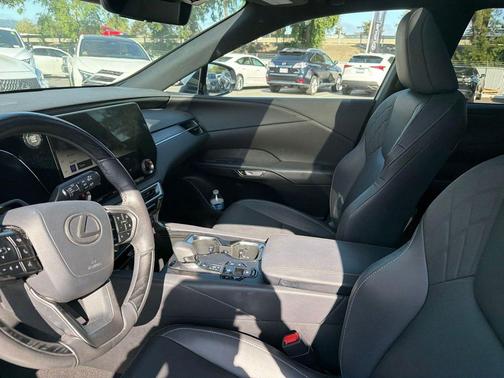 Eminent White Pearl 2024 Lexus RX 350 Premium