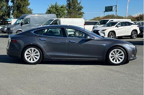 2016 Tesla Model S 75D