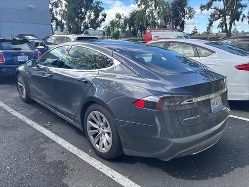 2016 Tesla Model S 75D