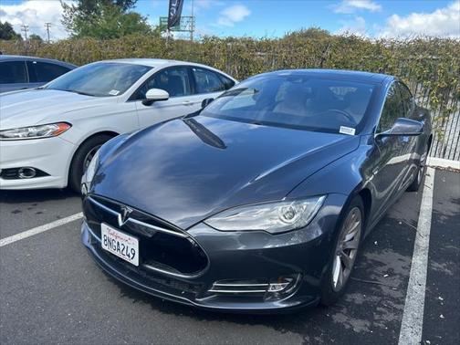2016 Tesla Model S 75D