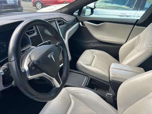 2016 Tesla Model S 75D