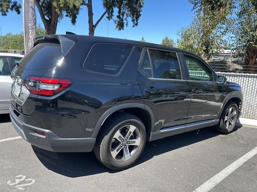 2023 Honda Pilot 2WD EX-L 7 Passenger