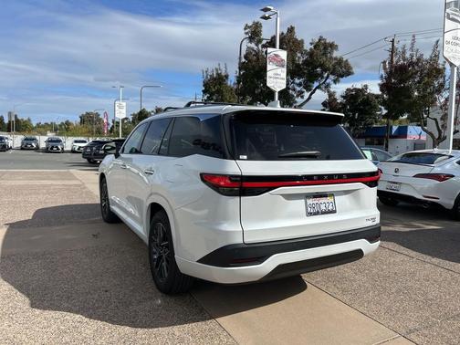 2024 Lexus TX 350 Premium