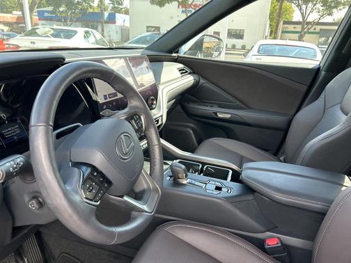 2024 Lexus TX 350 Premium