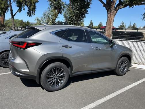 2025 Lexus NX 350h Premium