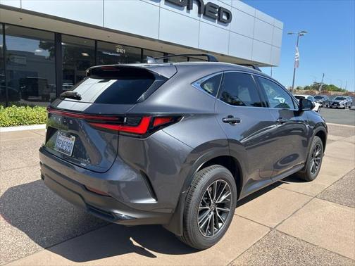 2025 Lexus NX 350h Premium