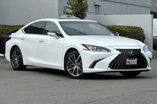 2024 Lexus ES 300h Base