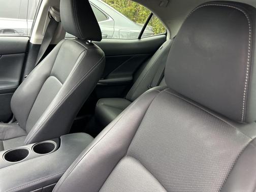 2016 Lexus IS 200t Base