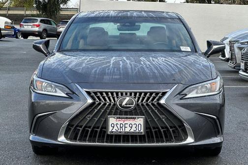 2025 Lexus ES 300h Base