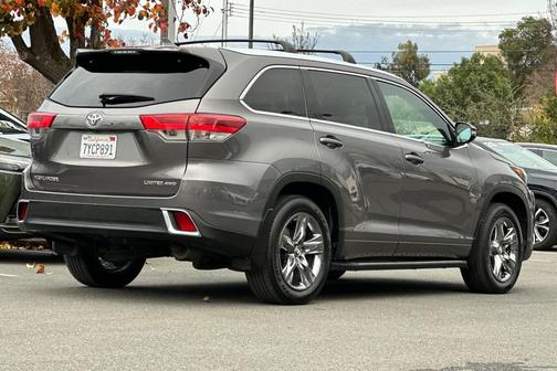 2017 Toyota Highlander Limited Platinum