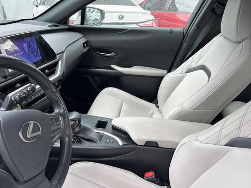 2023 Lexus UX 250h Base