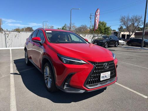 2025 Lexus NX 350h Premium