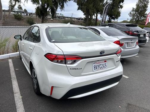 2021 Toyota Corolla Hybrid LE